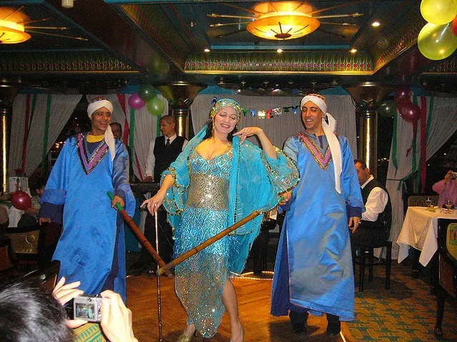 ベリーダンスショー